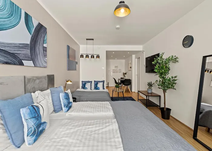 Rhc Station I Near Helmut Zilk Park I High Speed Wifi Apartment Vienna