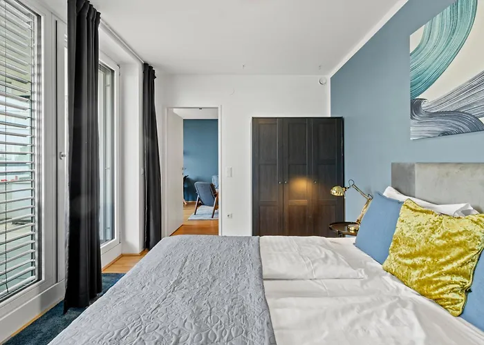 Rhc Station I Near Helmut Zilk Park I High Speed Wifi Apartment Vienna