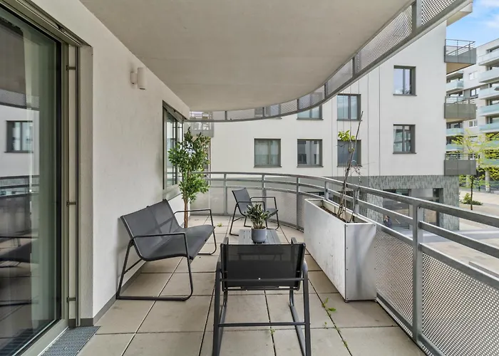 Apartment Rhc Station I Near Helmut Zilk Park I High Speed Wifi Vienna
