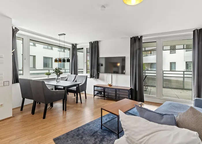 Rhc Station I Near Helmut Zilk Park I High Speed Wifi Apartment
